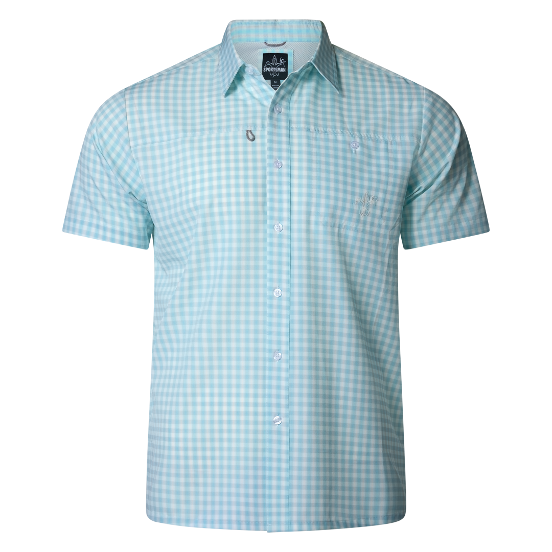 Men’s lightweight short sleeve fishing shirt with UPF 50+ sun protection, quick-dry fabric, and front pocket – ideal for anglers and outdoor activities.