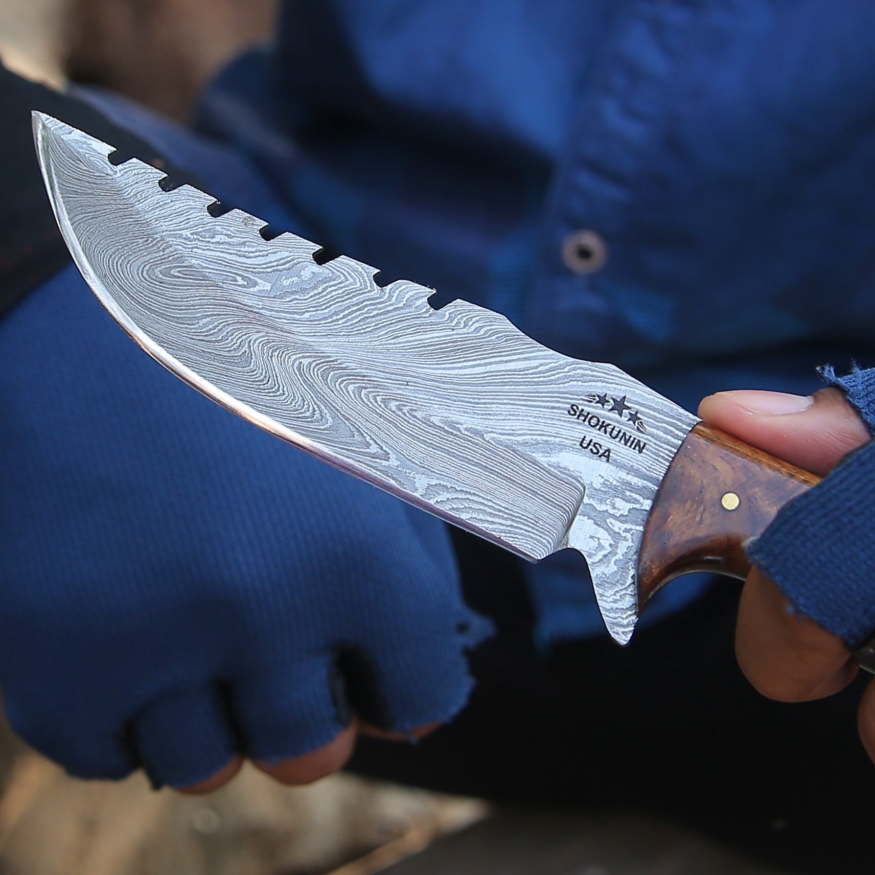 Ravager Handmade Damascus Knife with Mother of Pearl Resin & Rosewood Handle