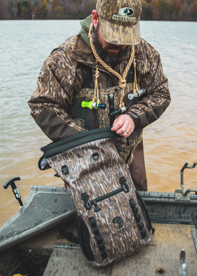 *PRESALE ONLY - Restocking June 2025* Mossy Oak - 25-Liter, Auto-Sealing, Waterproof, Floating, Scent Proof Dry Bag