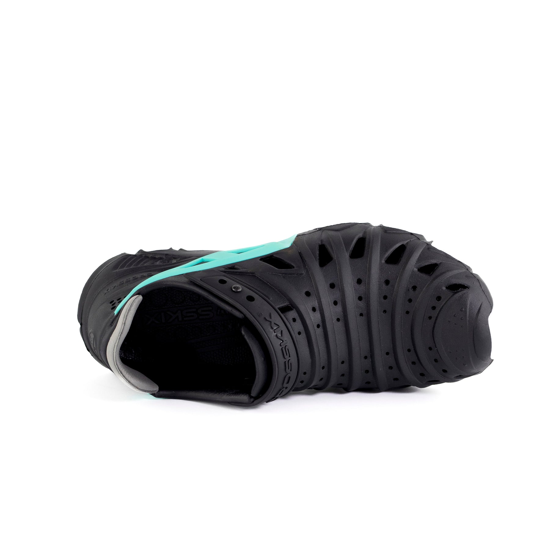 2.0 Closed Toe Water Shoes for Men