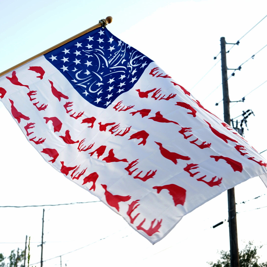Sportsman Flag - American Red, White, & Blue - Deer, Duck, Fish Fleur-de-lis Design